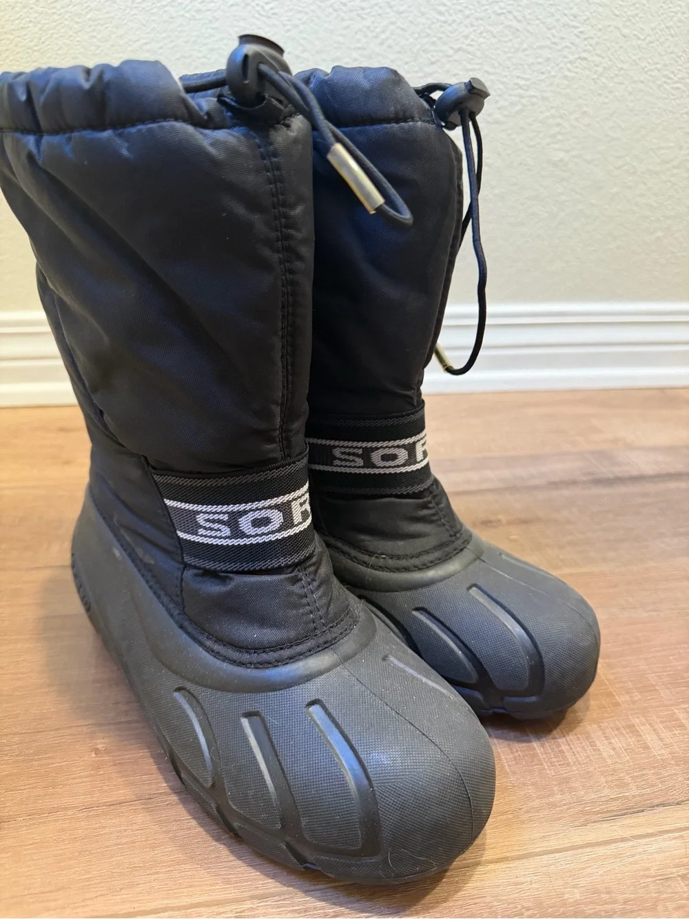 SOREL Black Winter Snow Boots with Drawstring Top YOUTH size 5